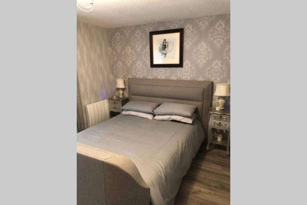 Largs Sea Front, Modern Apartment 외부 사진